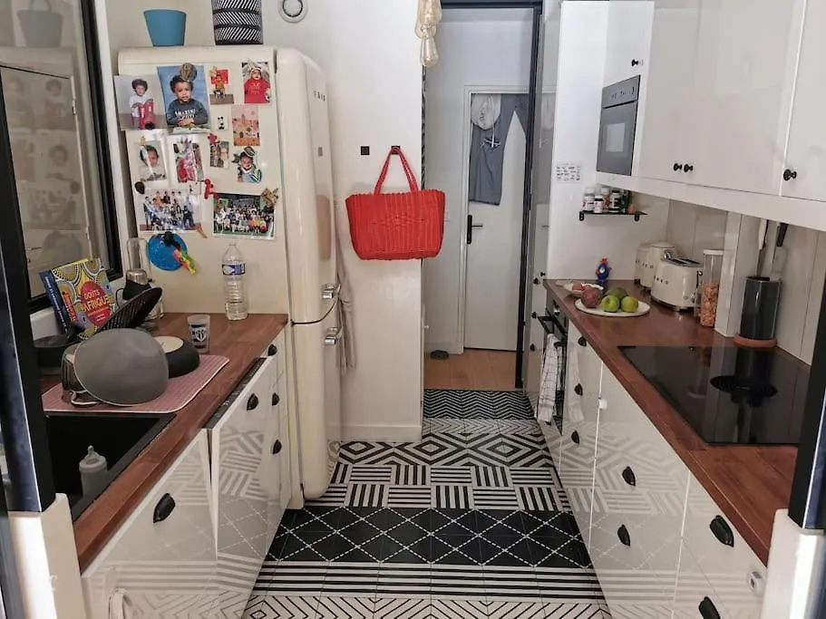 Paris Flat With 3 Bedrooms 90 M2 Balcony And Parking, Subway Station Riquet 0*,